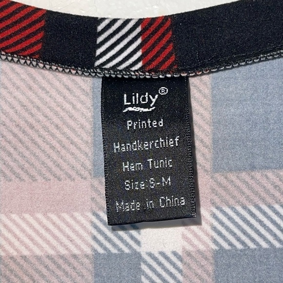 Lildy Handkerchief hem tunic. Size small to med. GUC - Picture 5 of 5